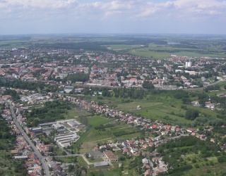 A város látképe dél felől